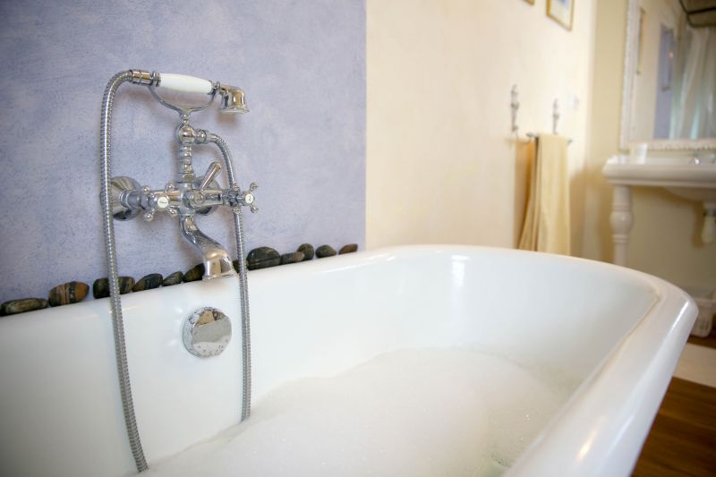 Best Bathtub Refinishing Contractors in Dayton, OH